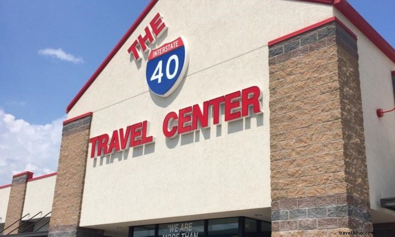 El centro de viajes I-40:Hillbilly Hideout 