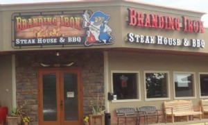 Branding Iron Steak House e barbecue 