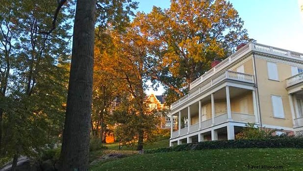 11 sitios históricos únicos para ver el impresionante follaje de otoño en el estado de Nueva York 