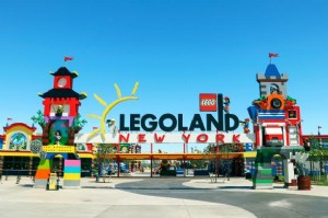 7 razões pelas quais o parque temático LEGOLAND em Nova York deve ser suas próximas férias de verão 