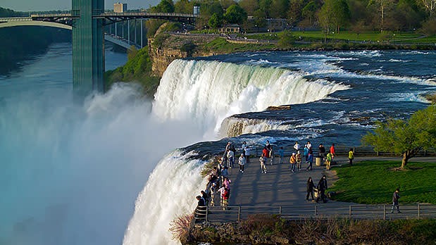 Un viaggio in famiglia da Albany alle cascate del Niagara, NY 