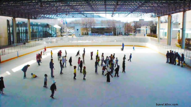 Seu guia para pistas de patinação no gelo no estado de Nova York 