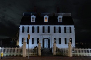 Passeie pelos locais assombrados de Salem durante acontecimentos assombrados com fantasmas de Salem 