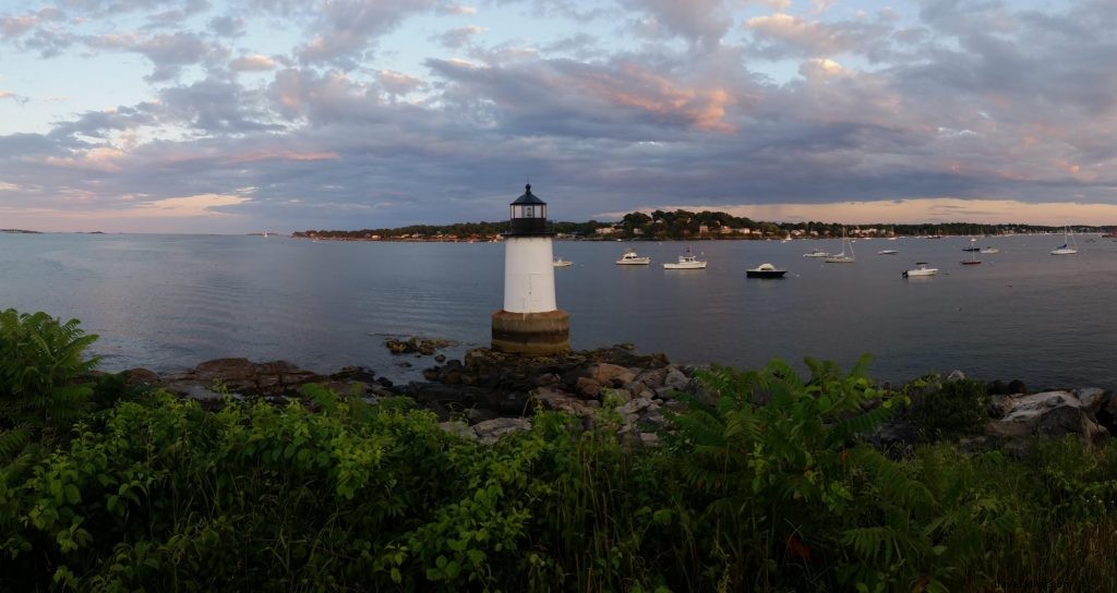 5 Mercusuar untuk Dilihat di dan Sekitar Salem, Massachusetts 