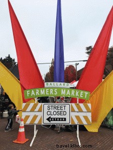 Dia de diversão de domingo:The Ballard Farmers Market 