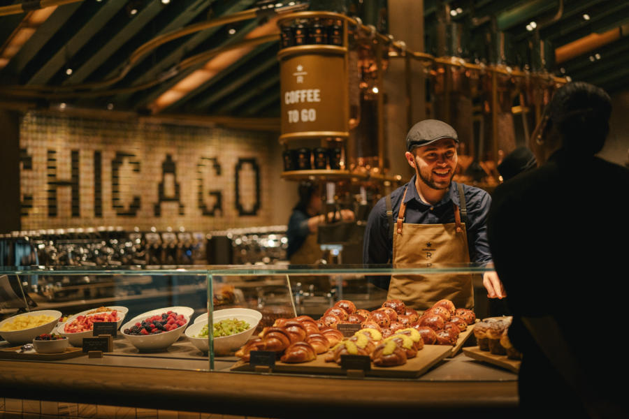 Starbucks terbesar di dunia sekarang dibuka di Chicago 