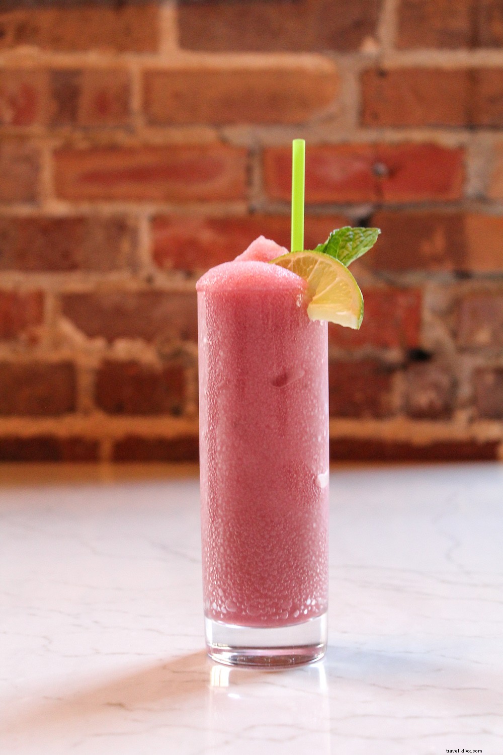 13 lugares legais para beber Frosé em Charleston 