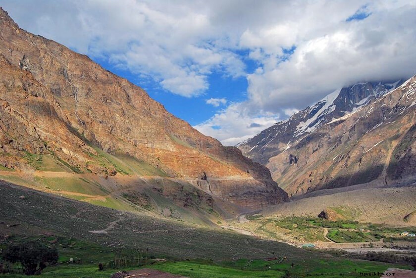 Village Parkachik dans la vallée de Suru, Ladakh
