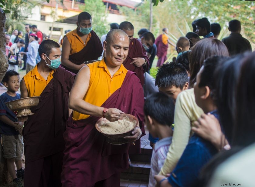 Namdroling修道院Bylakuppe：南のチベットへの訪問