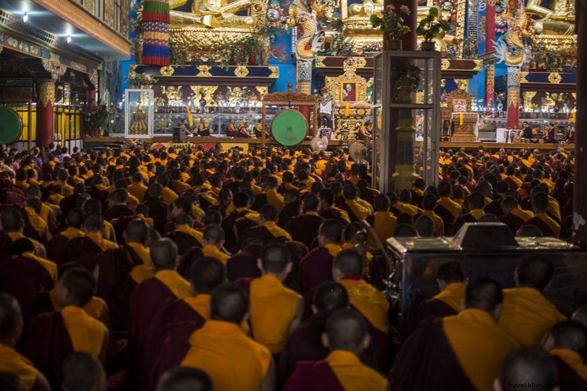 Mosteiro de Namdroling Bylakuppe:uma visita ao Tibete do sul