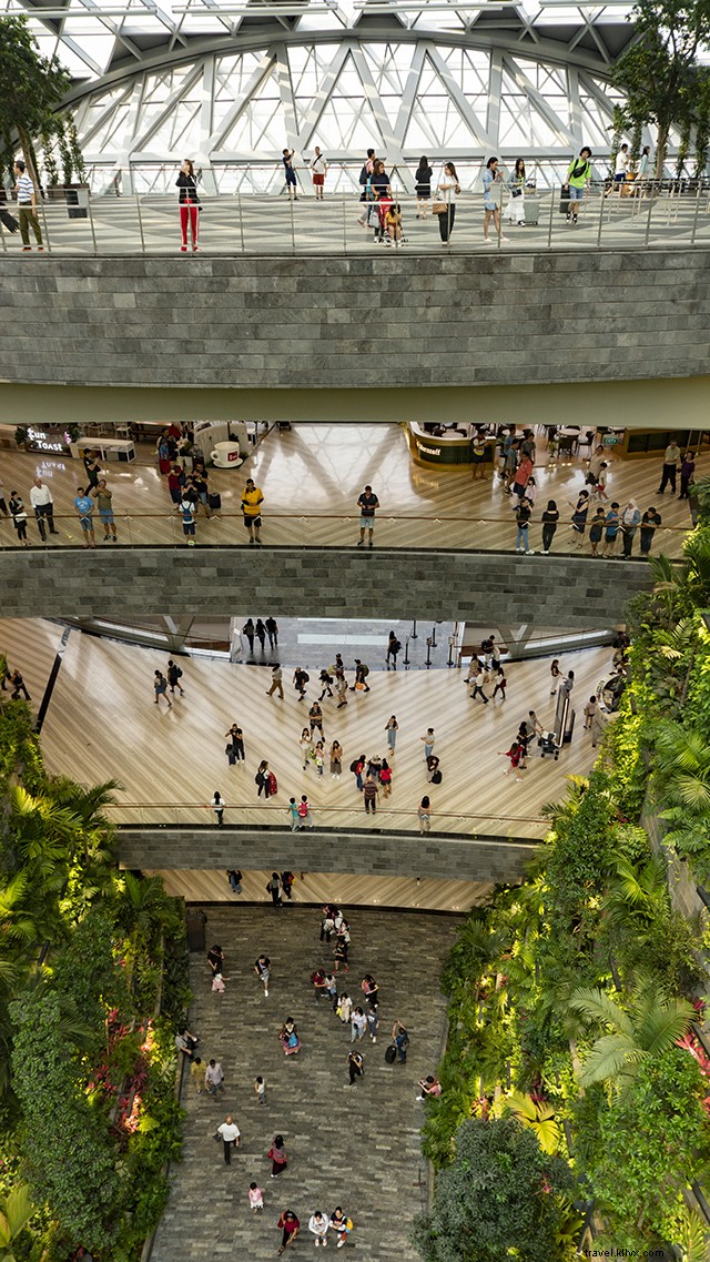 Jewel Changi Airport:un bell esempio degli interni creativi di Singapore