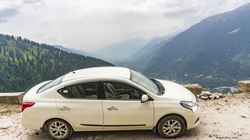 Revisión Nissan Sunny:un sedán perfecto para viajes familiares por carretera