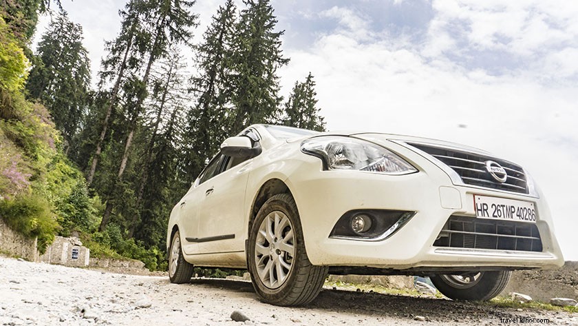 Comentário Nissan Sunny:Um Sedan Perfeito Para Viagens De Família Road-Trips