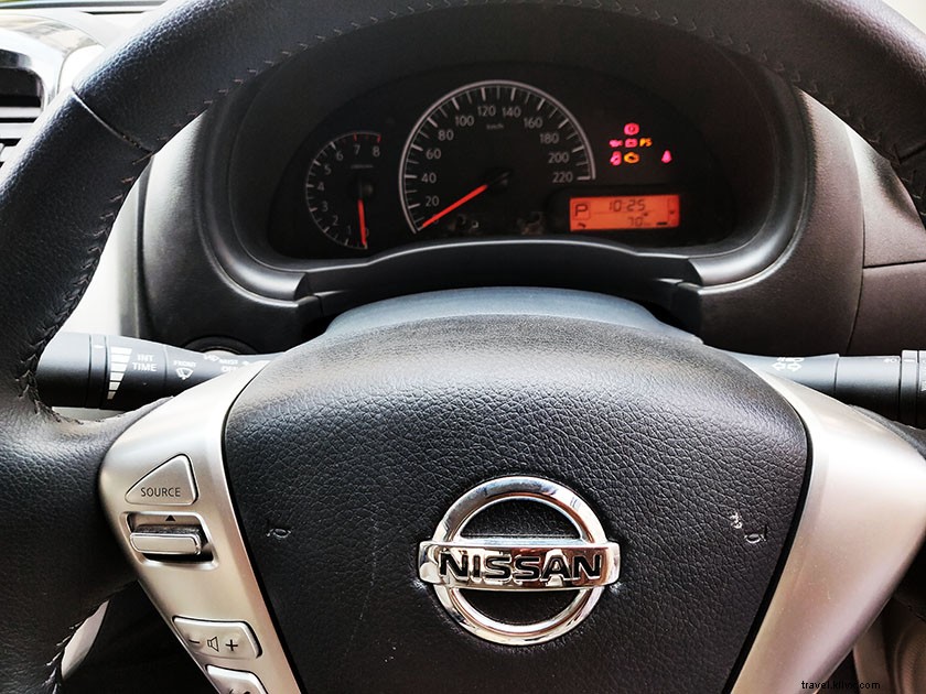 Review Nissan Sunny:Sedan Sempurna Untuk Perjalanan Keluarga