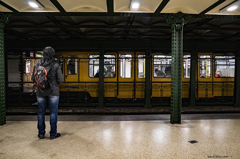 Explorer le métro emblématique de Budapest
