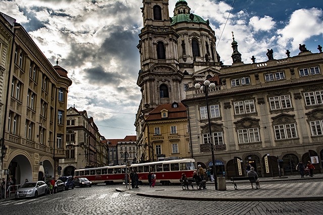 Cara Melihat Praha Dalam Satu Hari