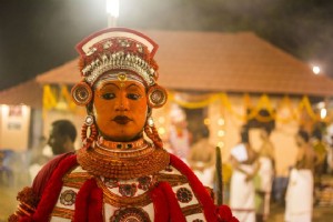 Theyyam :Plus qu une présentation fantaisiste de mises en scène