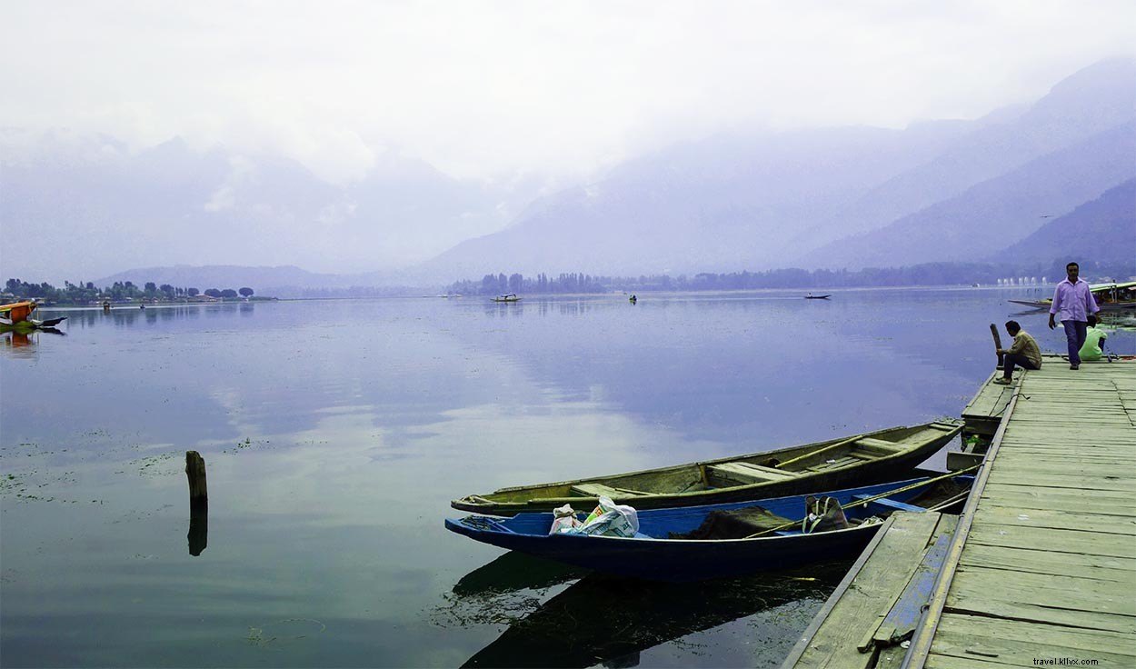 Srinagar, Caxemira:uma reunião em torno da perplexidade
