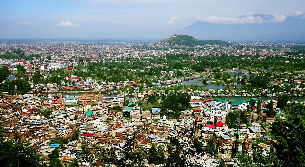 Srinagar, Caxemira:uma reunião em torno da perplexidade