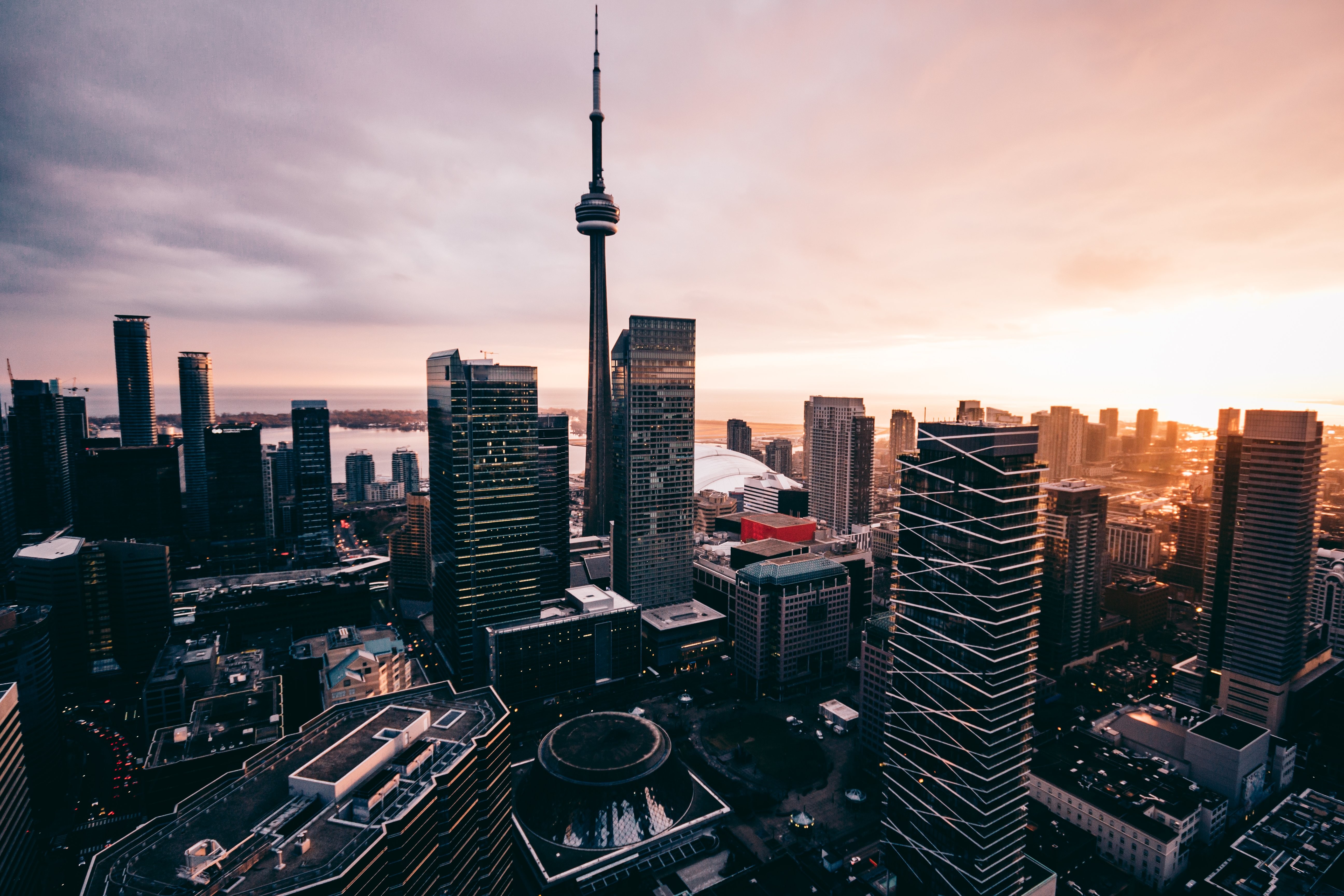 Foto deslumbrante do pôr do sol em Toronto