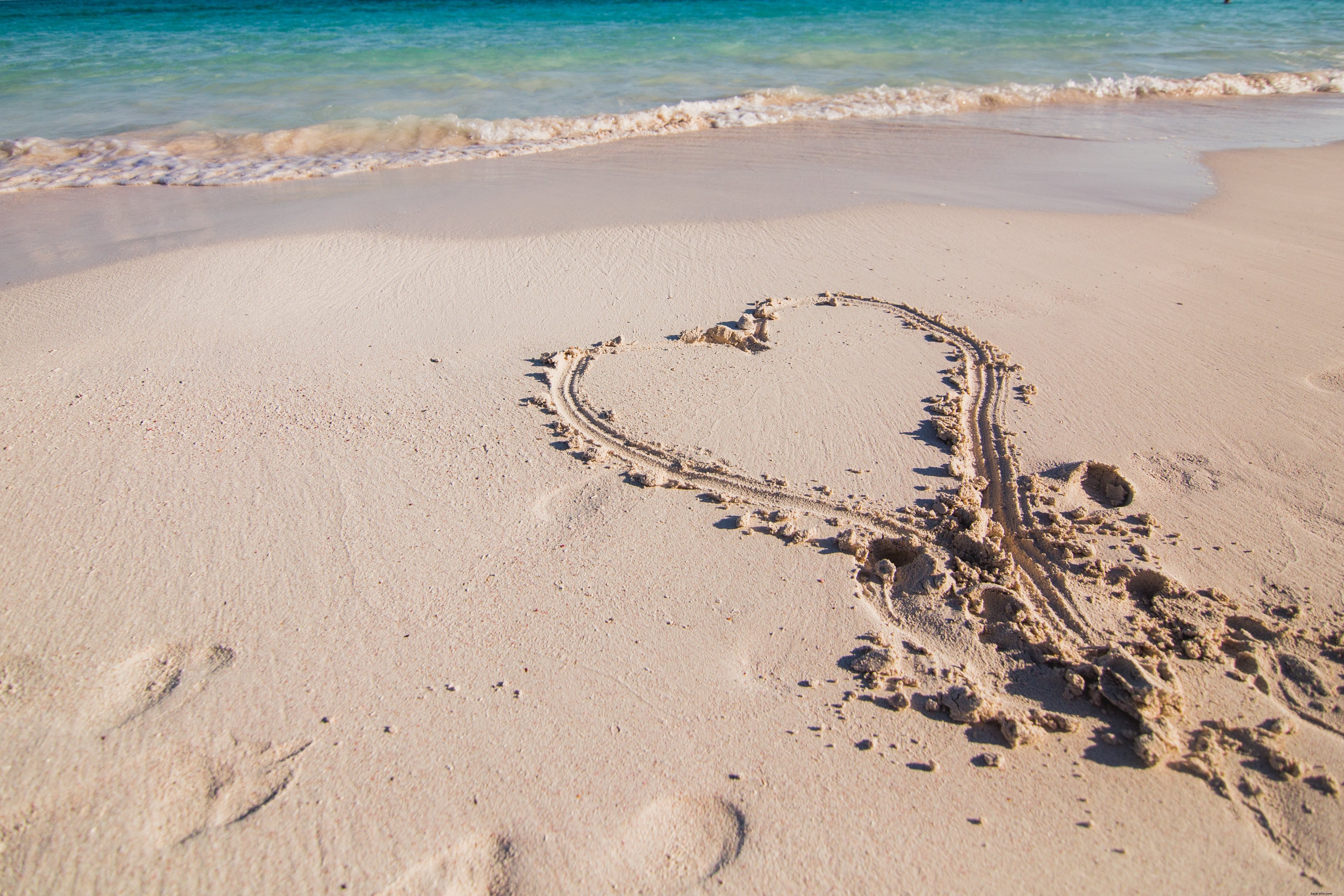 Coeur dans le sable photo