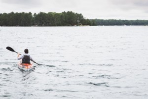 Kayak Di Danau Foto