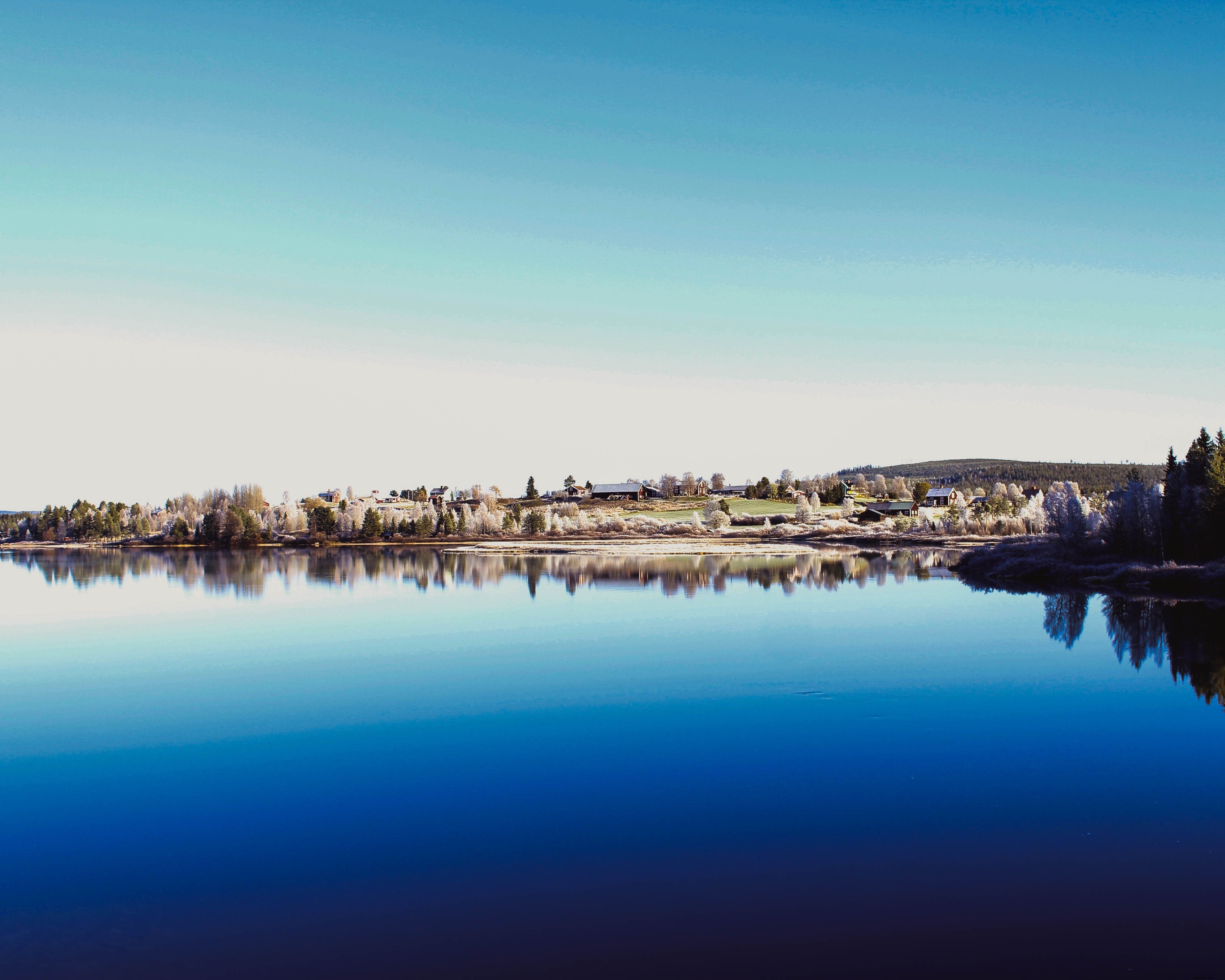 Still Lake reflete a foto da paisagem