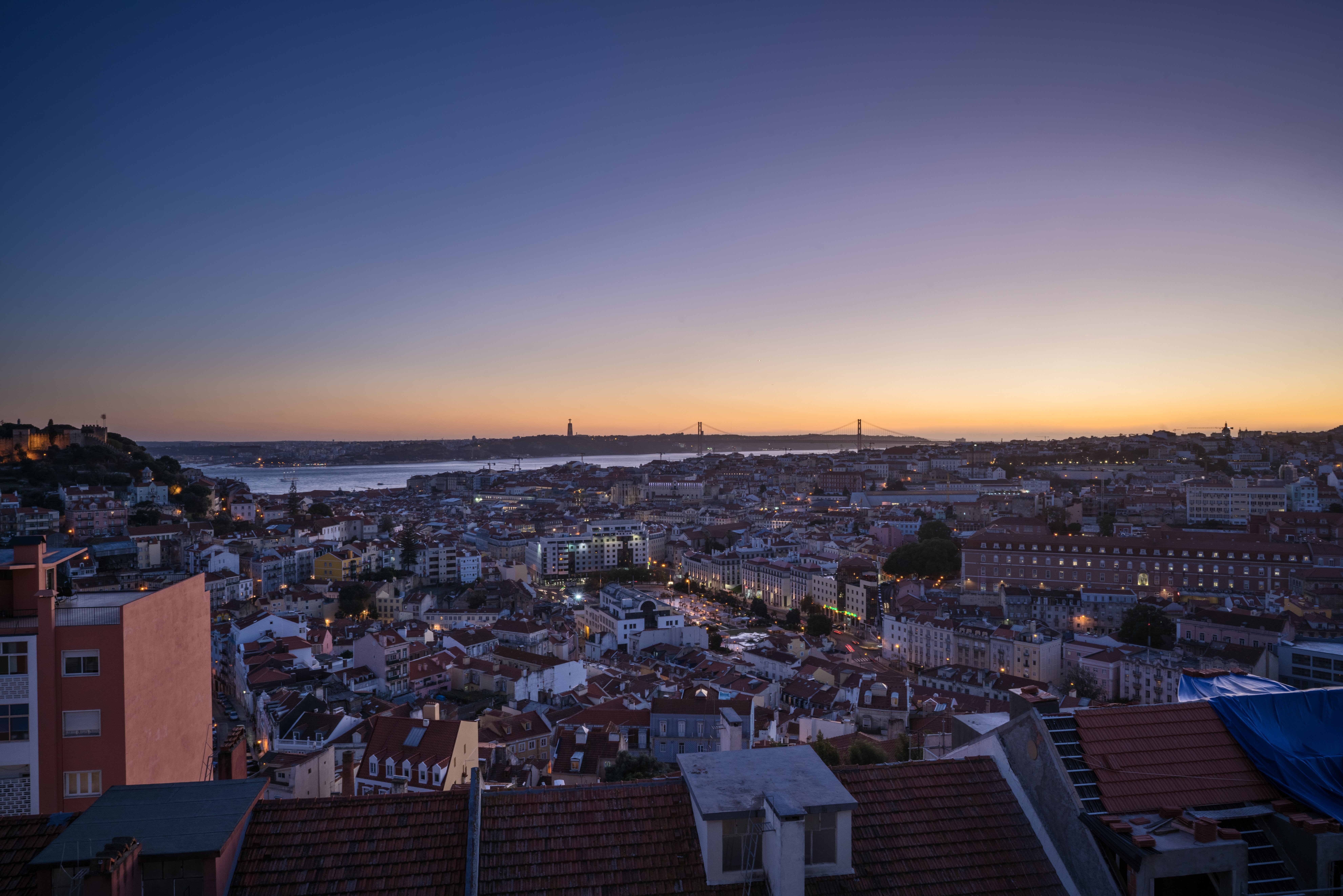 日没時のリスボンポルトガル写真