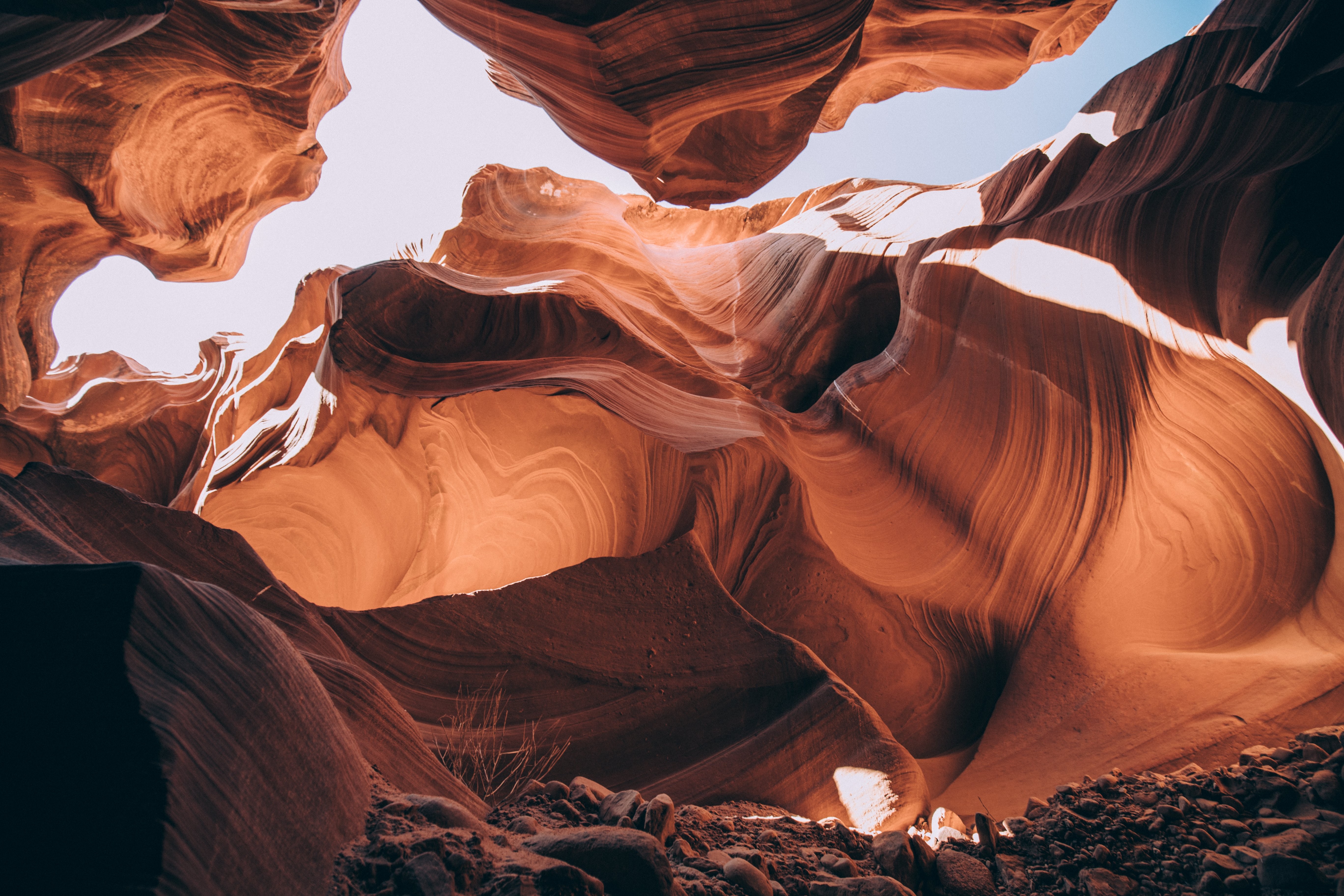 アンテロープキャニオンの赤い砂岩写真
