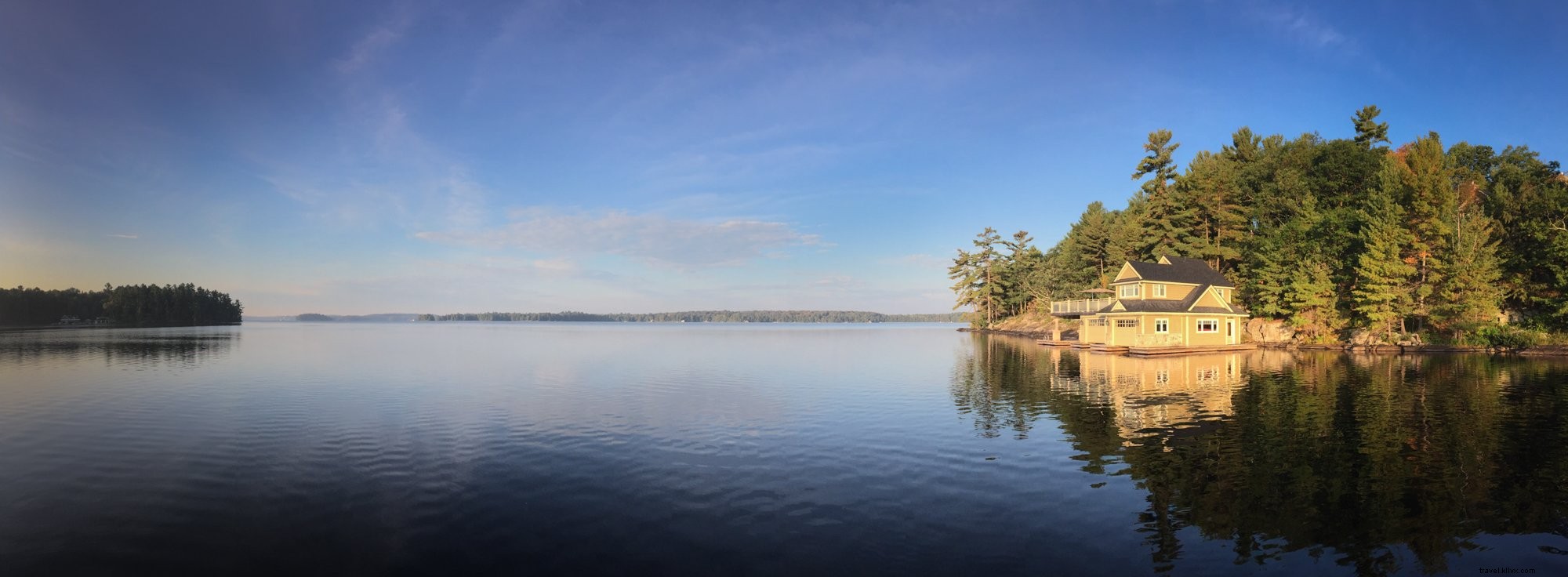 Still Lake In Cottage Country Foto