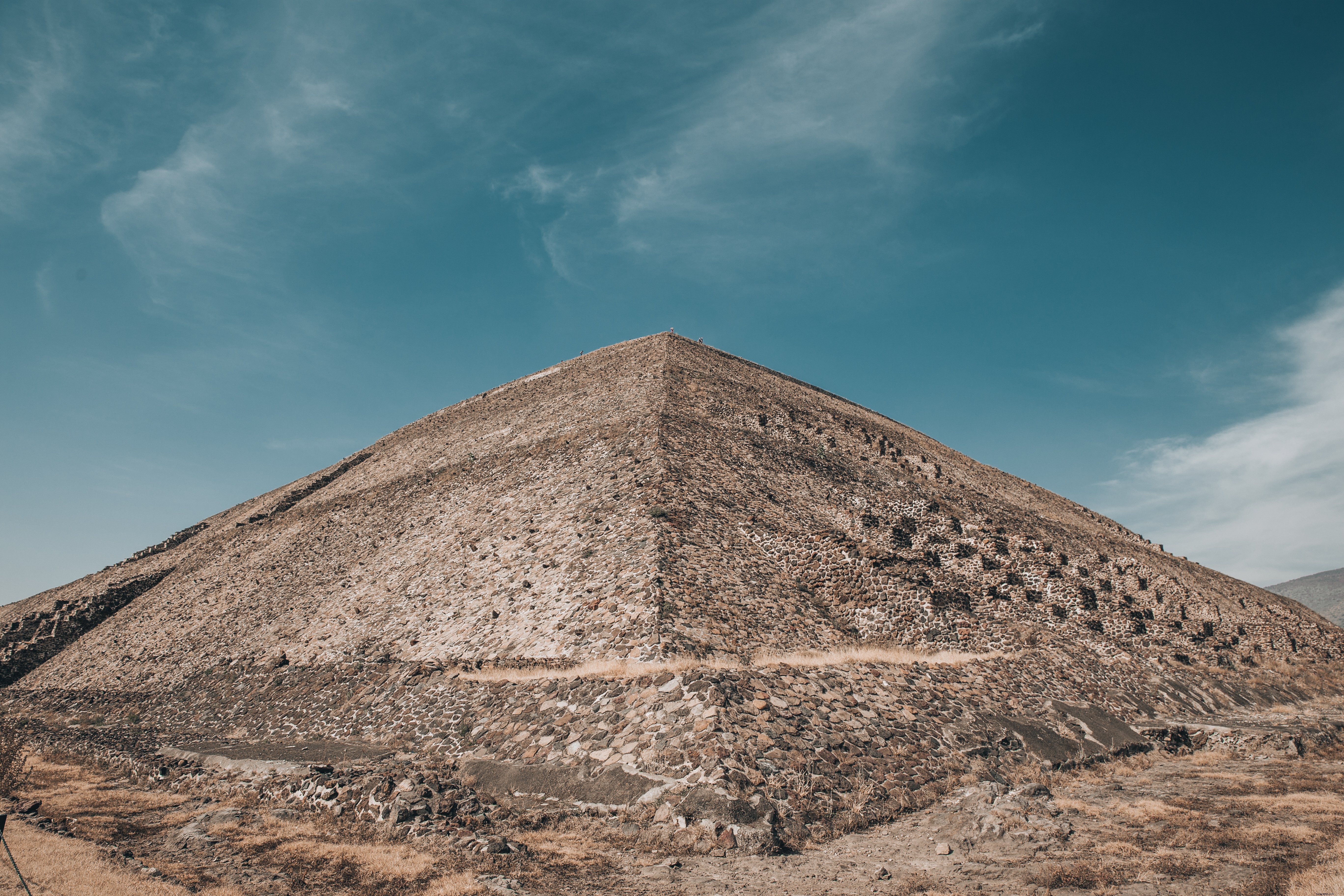 Foto da pirâmide do sol