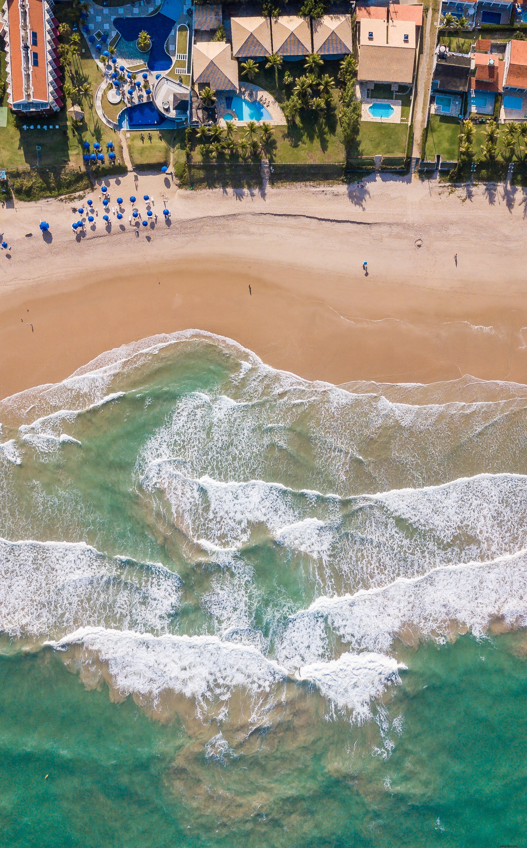 Foto della spiaggia del resort costiero