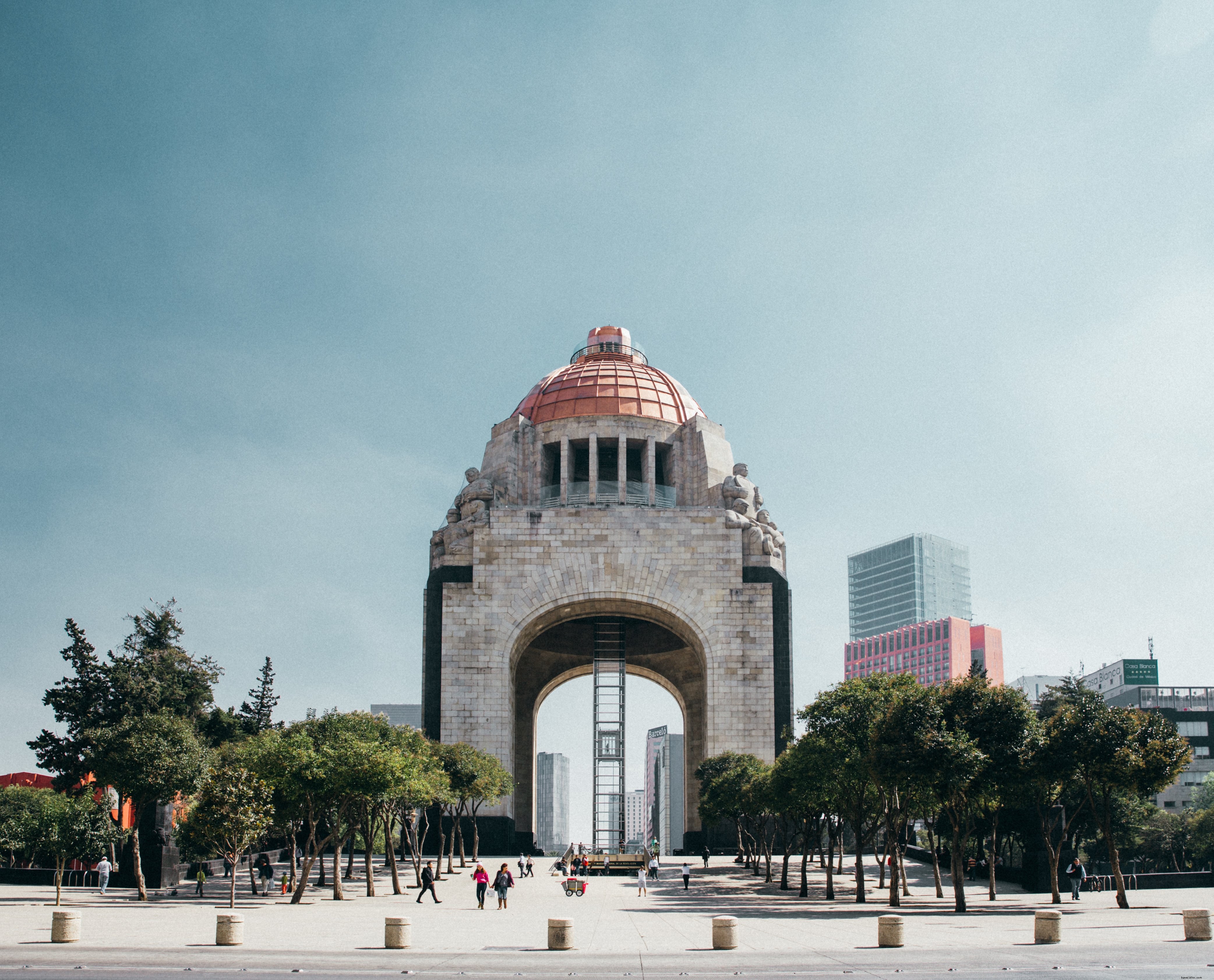 Foto Pemandangan Jalan Monumento A La Revolucion