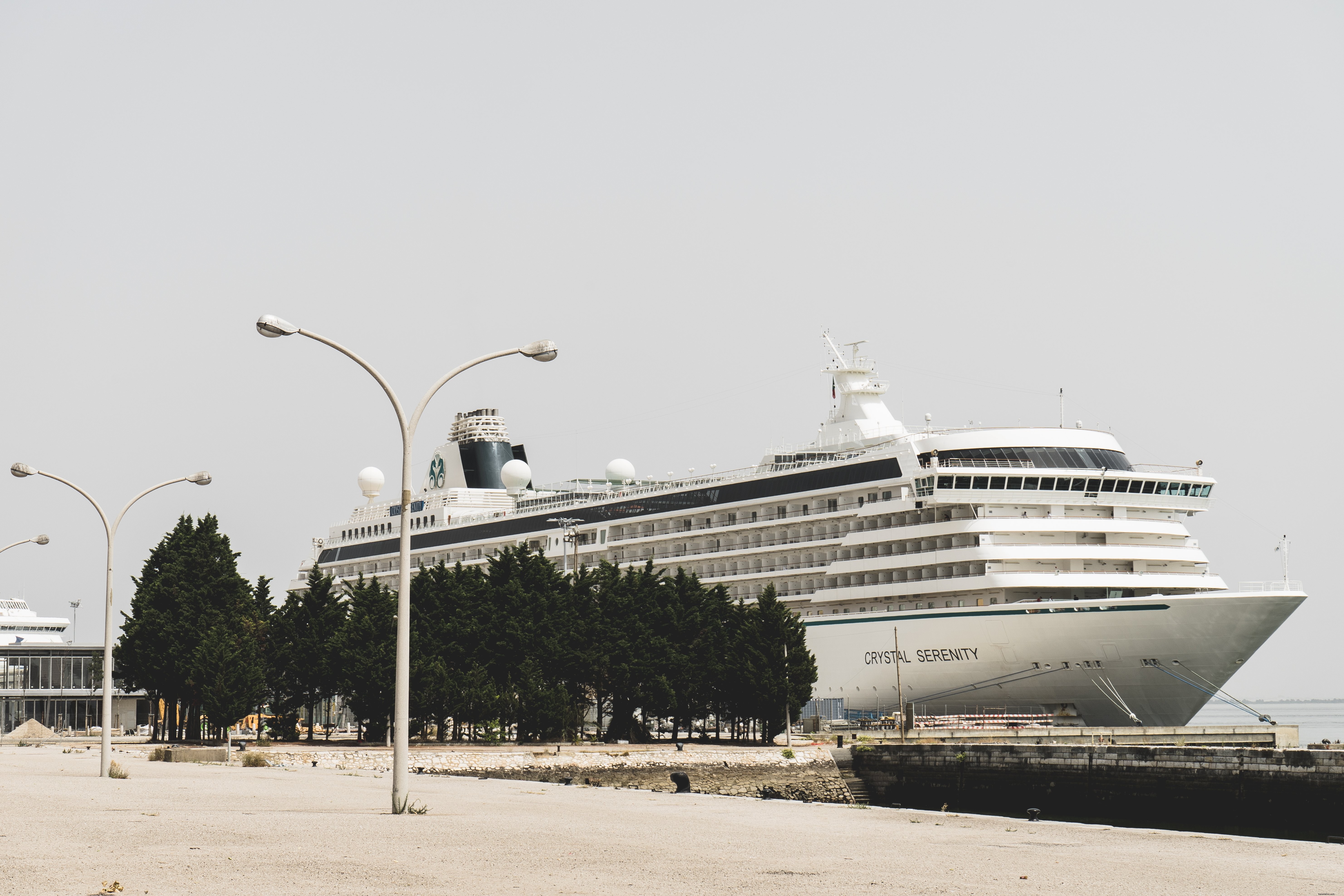 Foto das docas do navio de cruzeiro