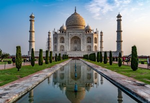 Simetria da foto dos reflexos do Taj Mahal