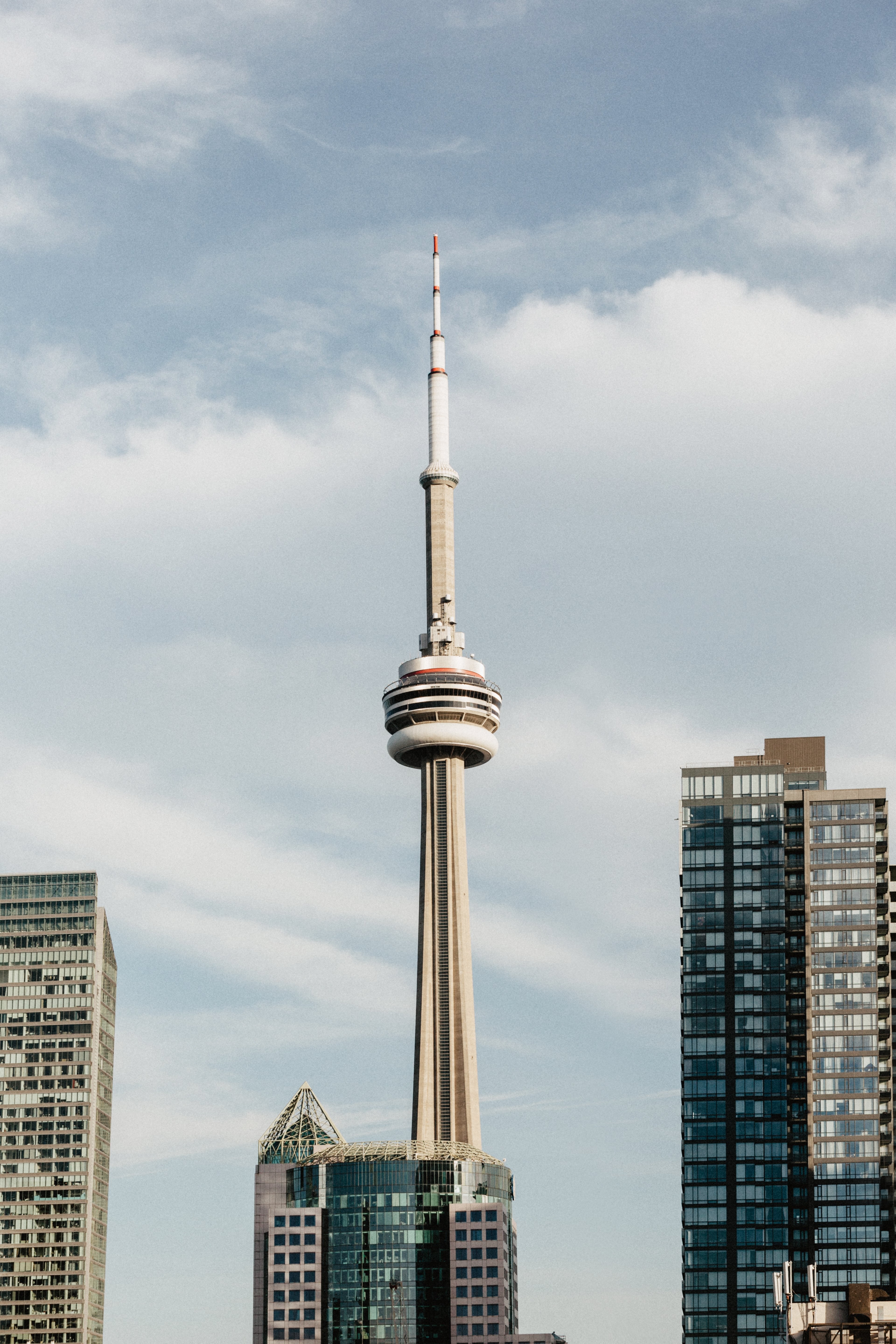 Foto Menara CN Kota Toronto