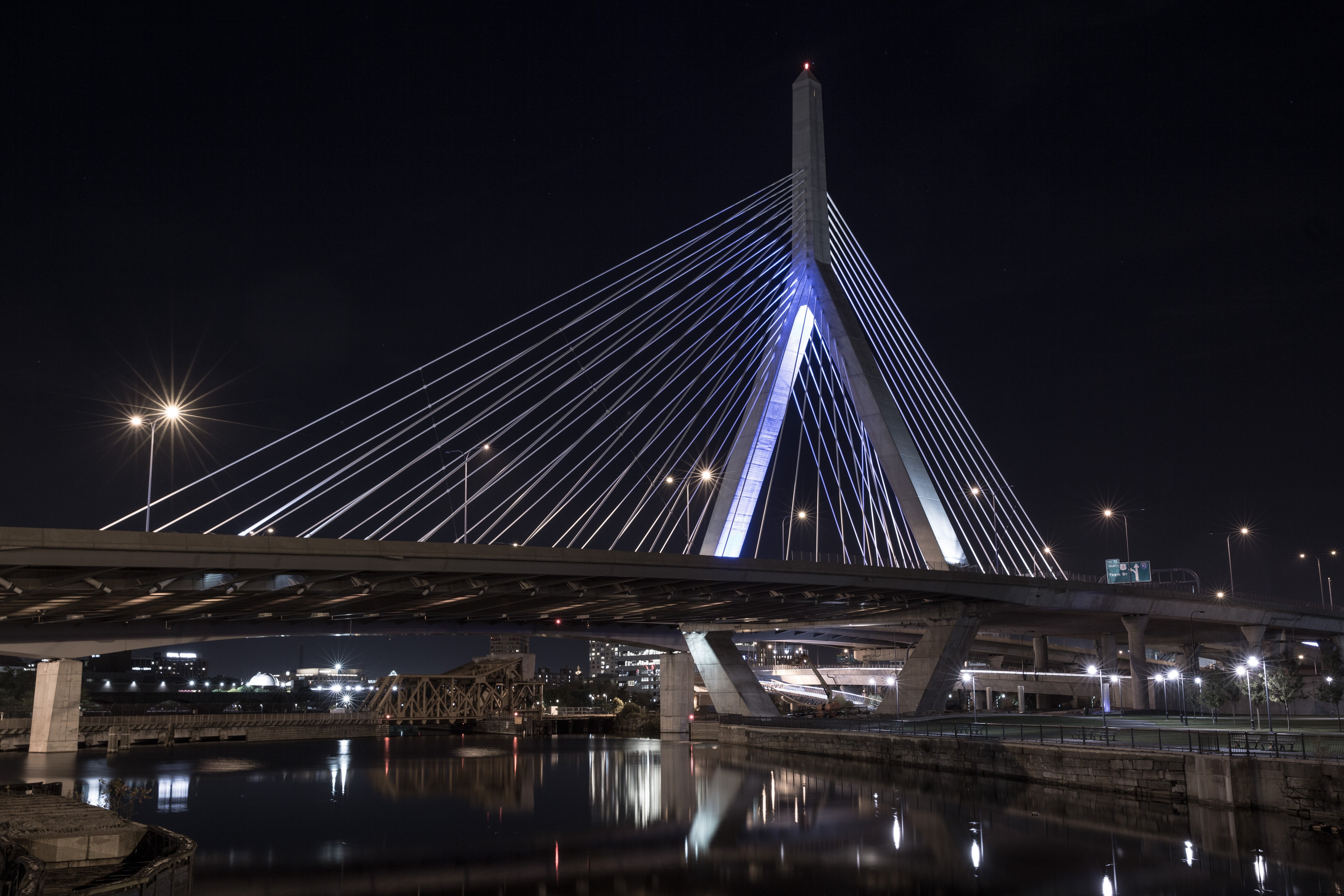 Foto de Wire Bridge Boston