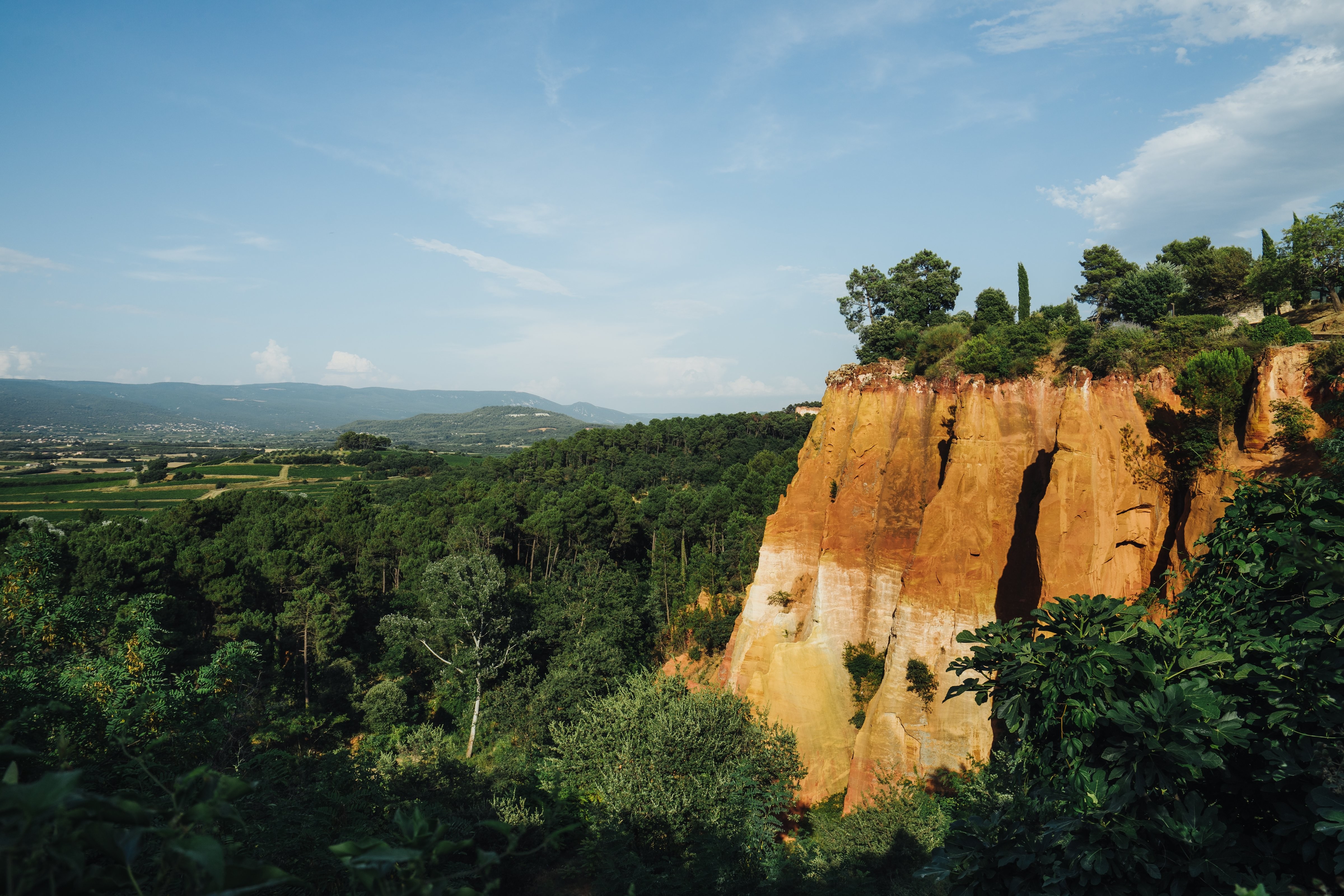 Pemandangan Di Cakrawala Saat Matahari Terbenam Foto