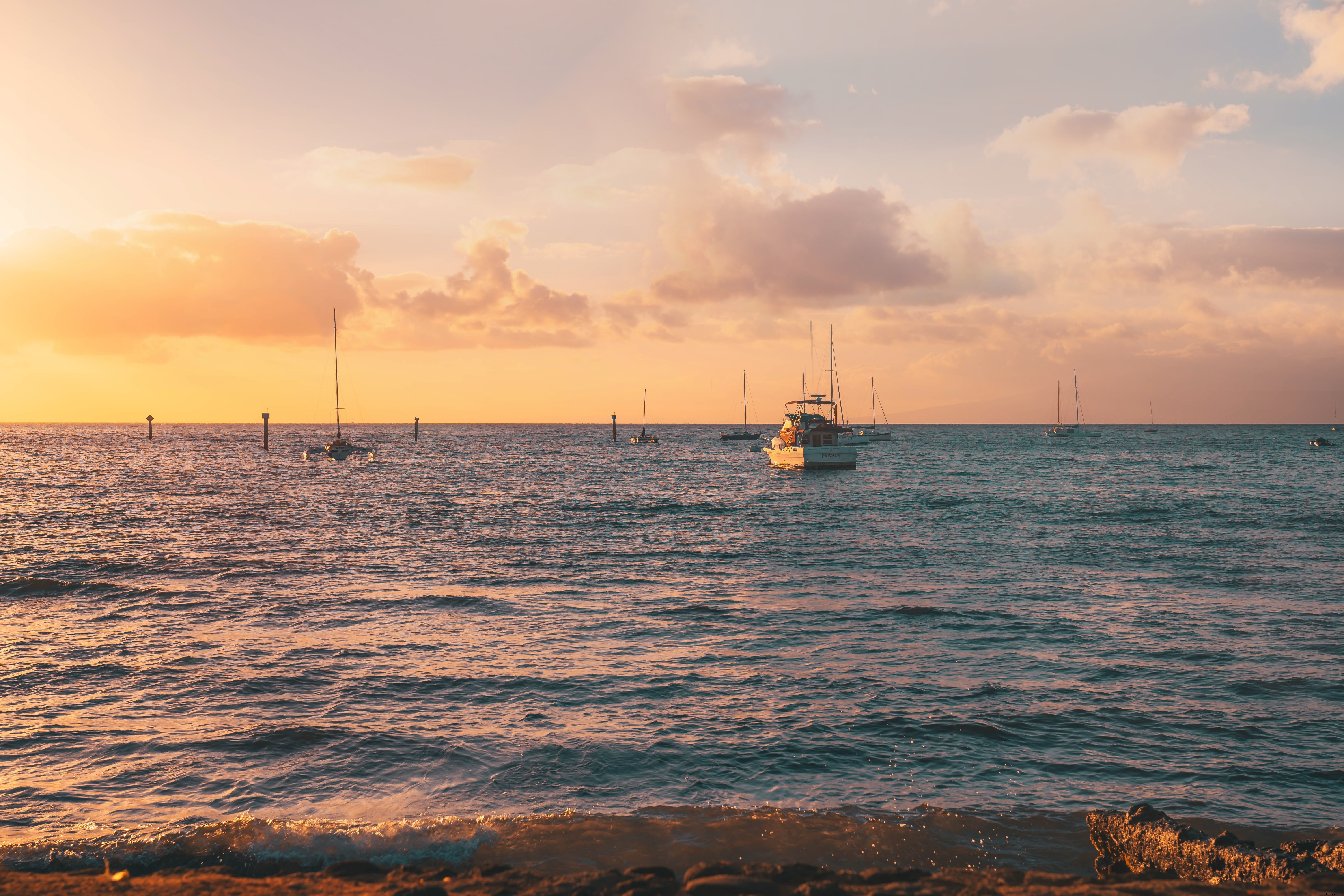 Foto de barcos na água