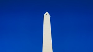 Foto del pico del monumento del obelisco