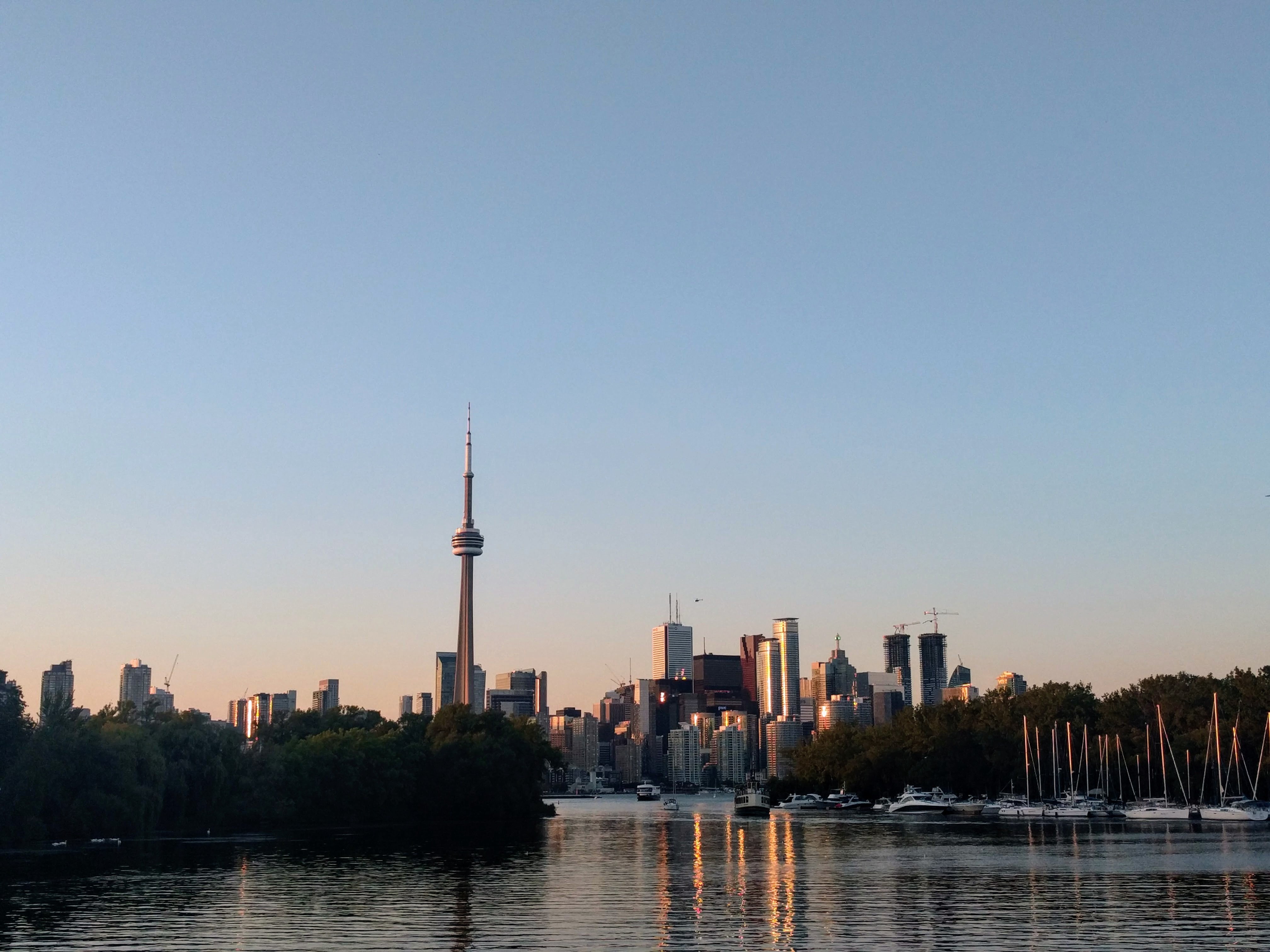 Foto Cakrawala Musim Panas Kota Toronto