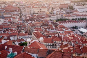 Vue aérienne des toits d argile rouge de Lisbonne Photo