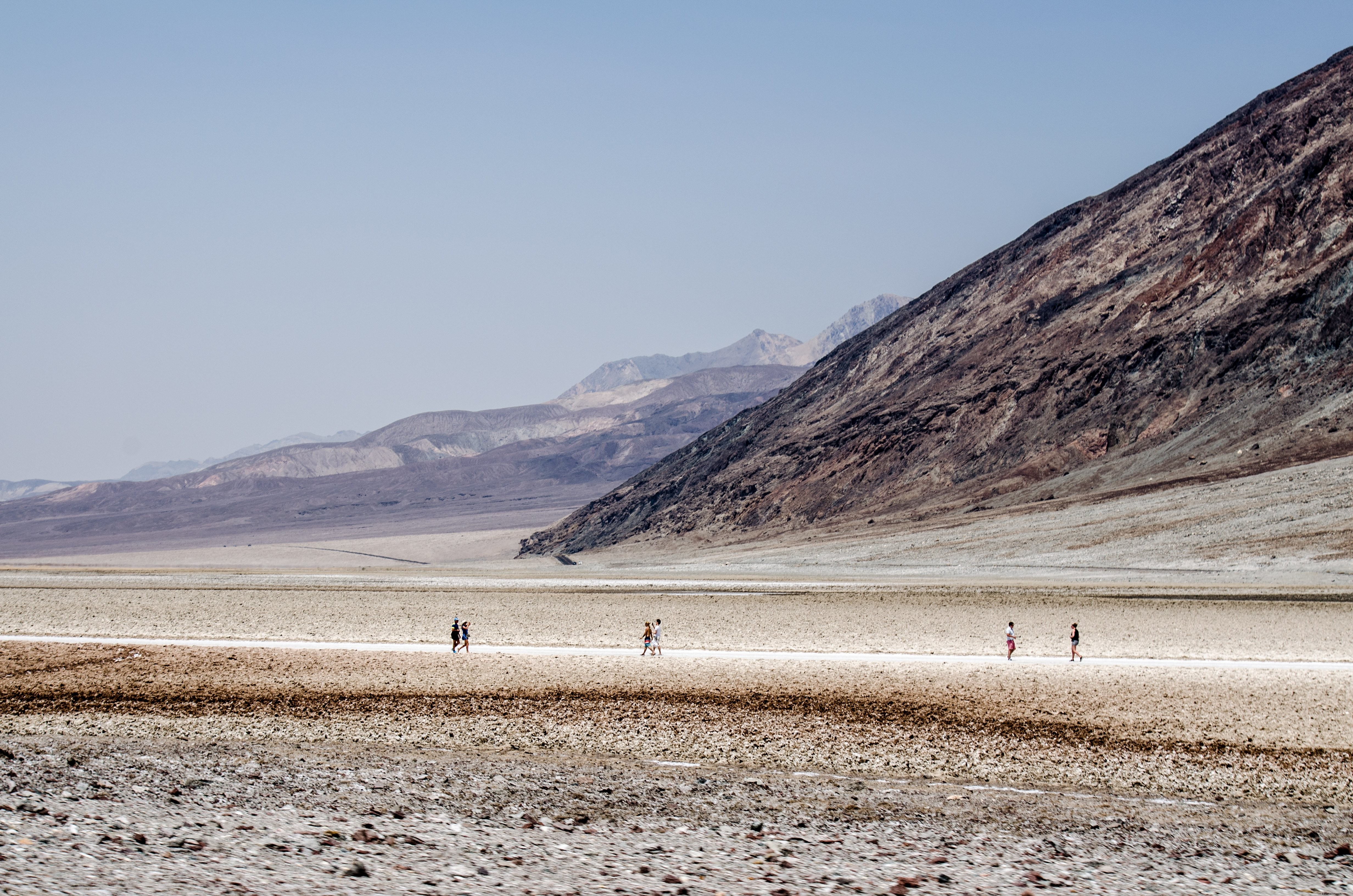 Pasee tranquilamente por la foto del desierto