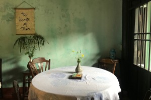 Rallentando nel miglior piccolo salone da tè in Vietnam Hội An