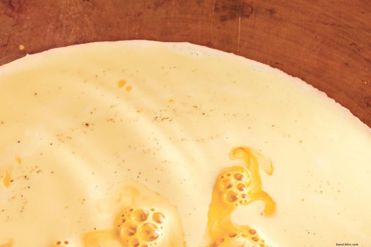 Sana desde dentro:Receta de leche dorada con jugo de luna 