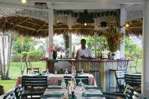 L ultimo tour gastronomico giamaicano con il leggendario locale Chris Blackwell 