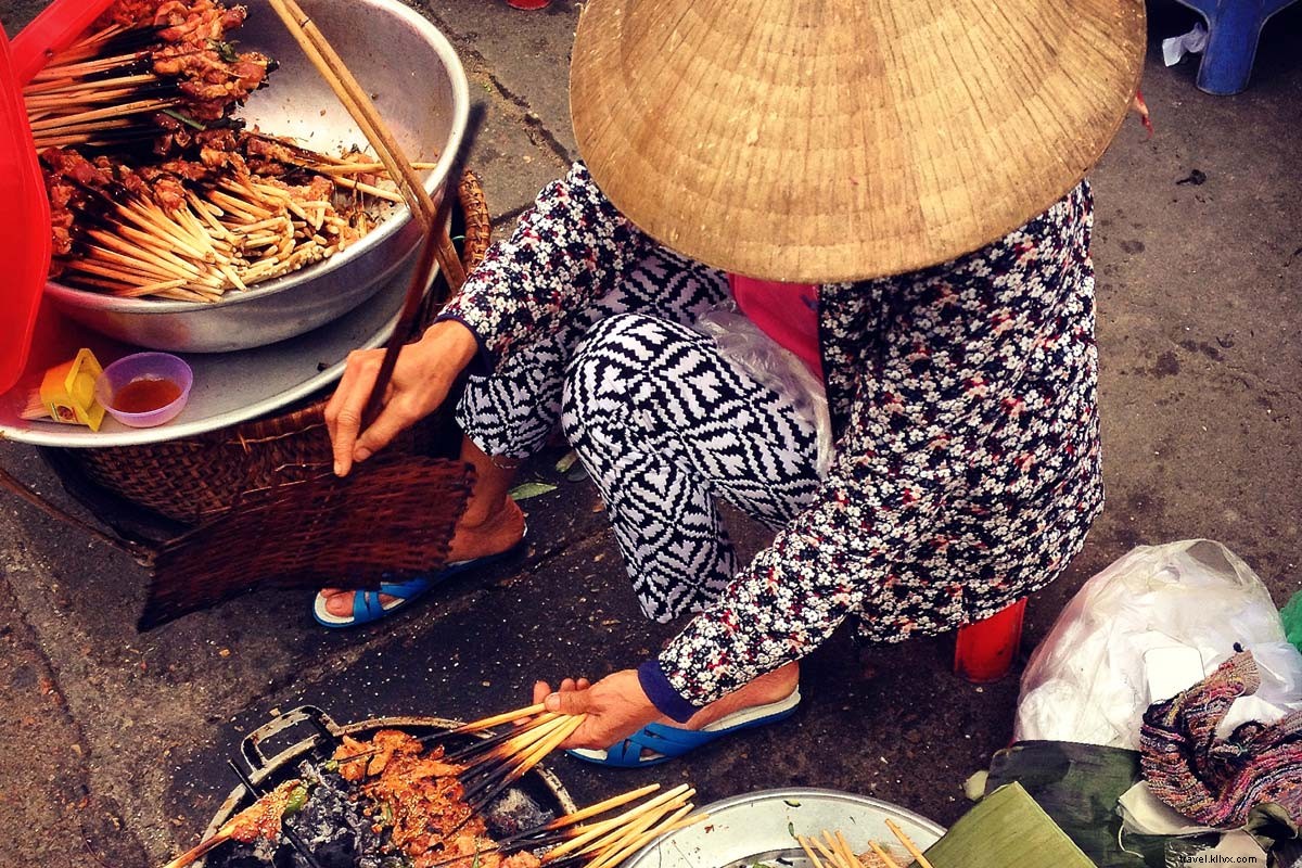 Olfatea la mejor comida callejera de Vietnam 