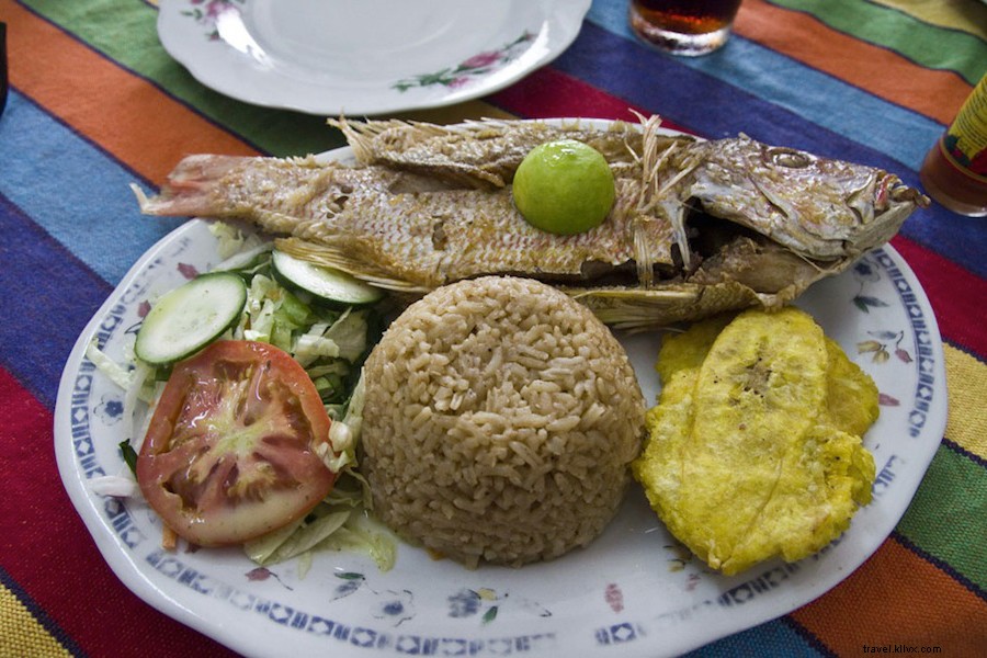 Comendo e bebendo em Cartagena 