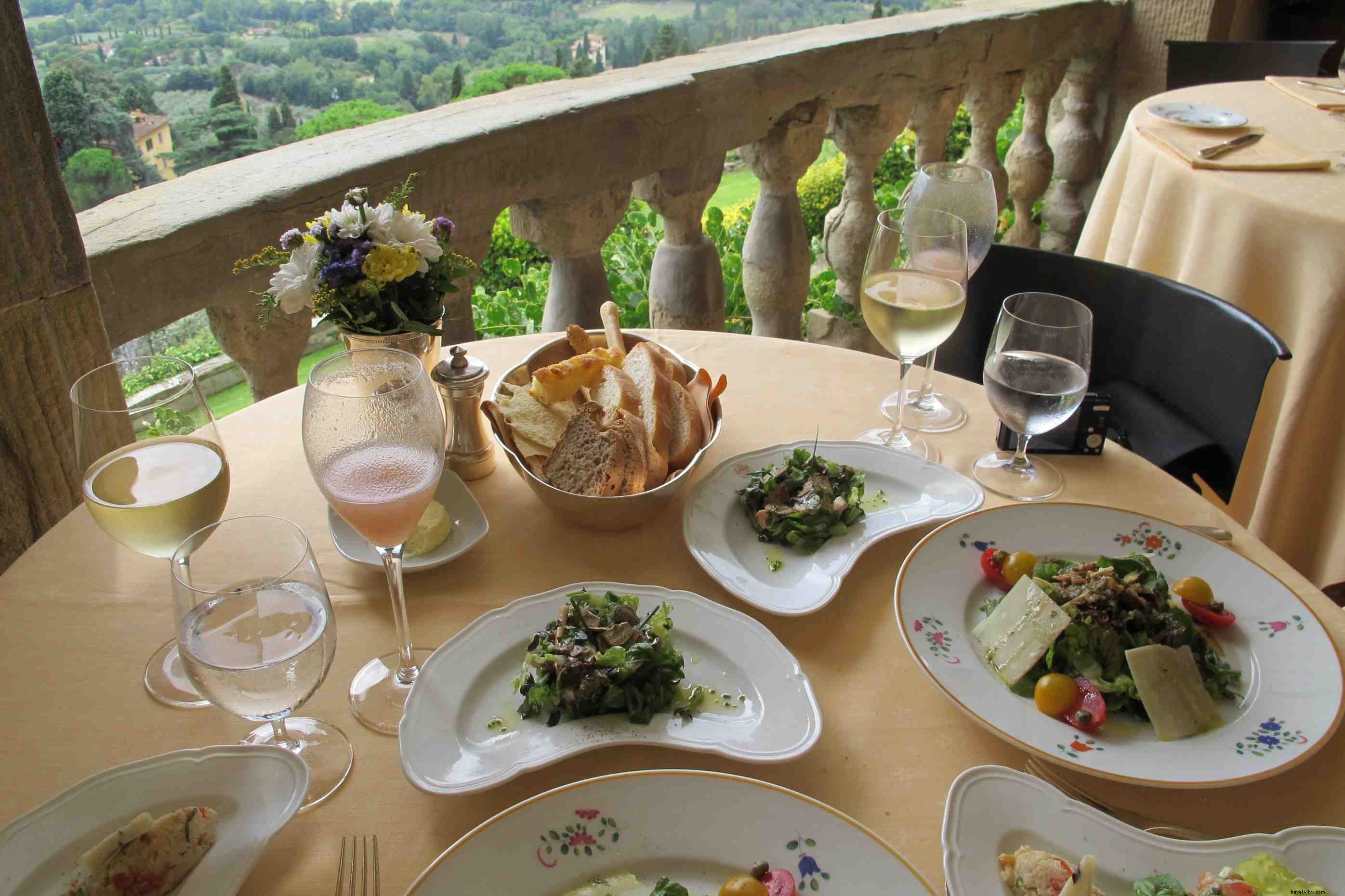 Perjalanan Sehari dari Florence:Minum Bellini di Biara, Mencari Makanan Truffle di Hutan 