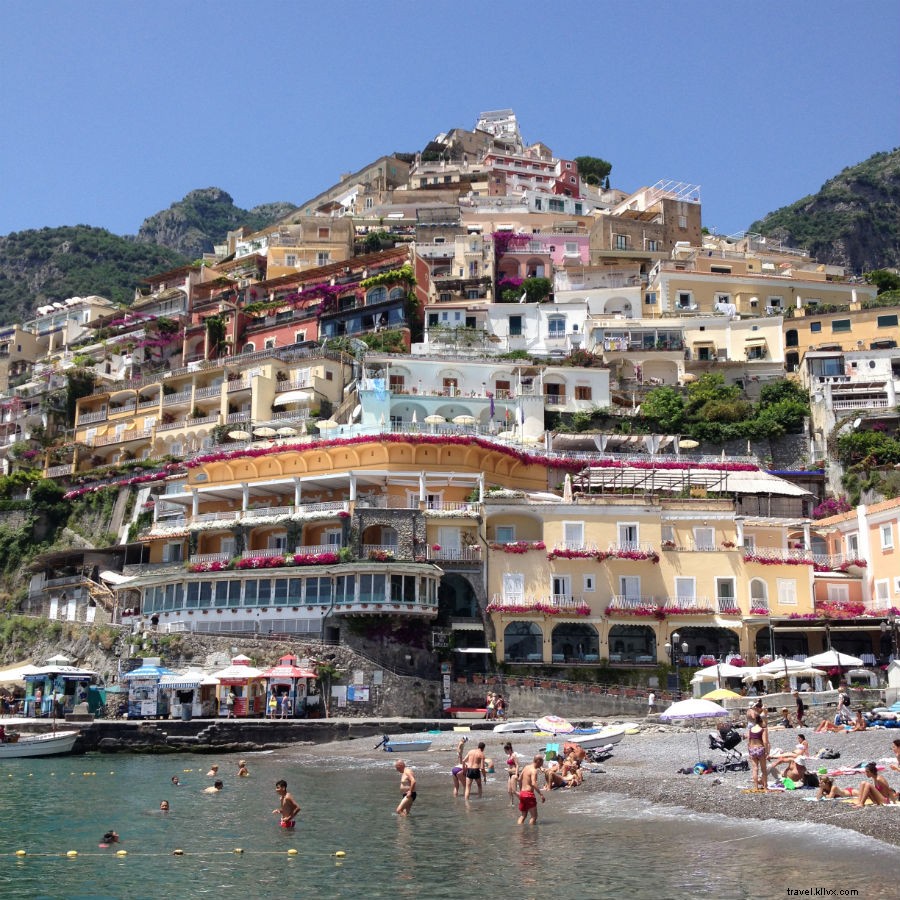 Un cumpleaños de ensueño para niñas adolescentes:almuerzo junto al mar en la costa de Amalfi 